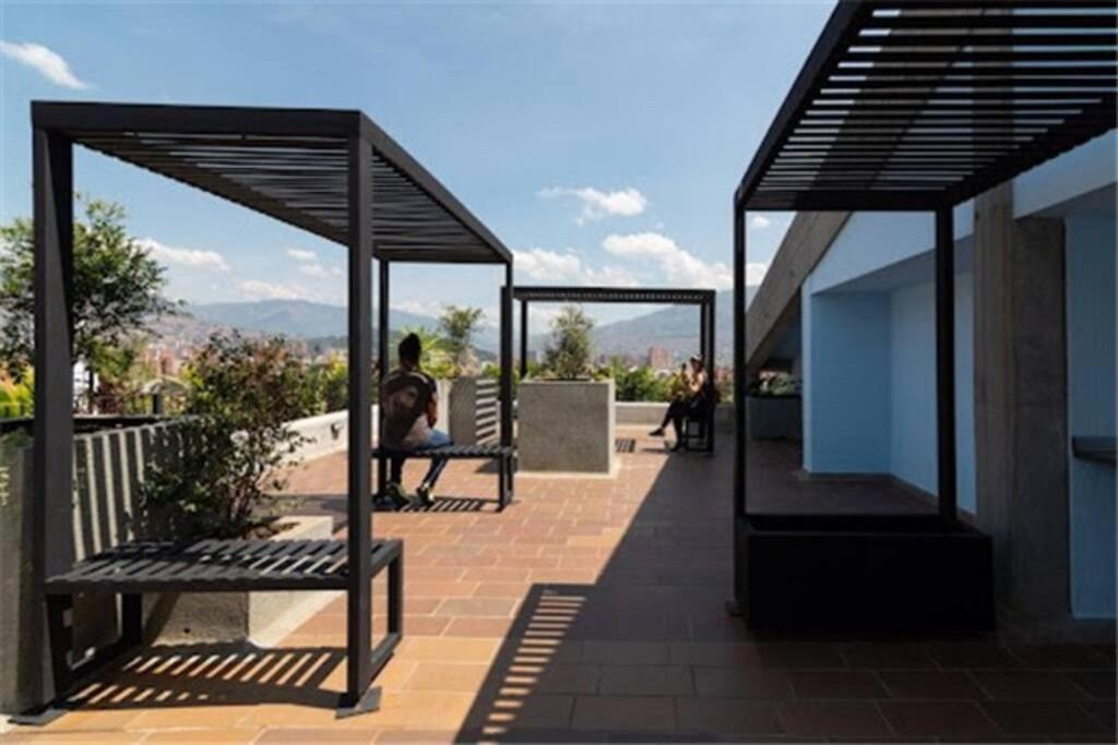 Lauret 2 En Laureles Medellin