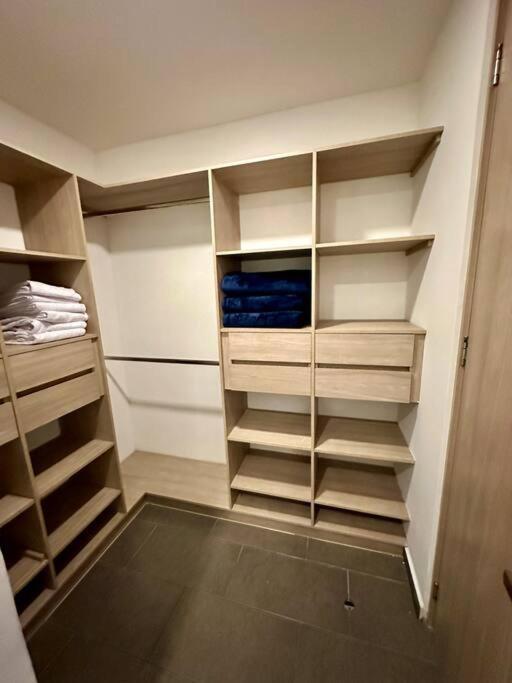Lauret 2 En Laureles Apartment Medellin
